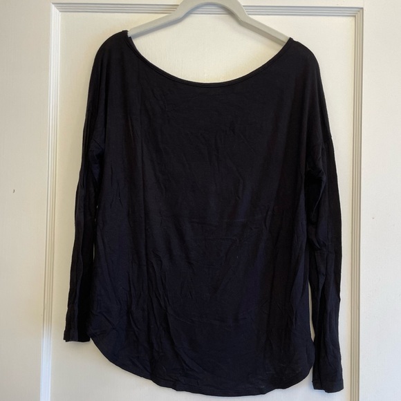 Cat graphic tshirt - Picture 3 of 4